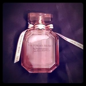 Victoria's secret bombshell seduction purfume